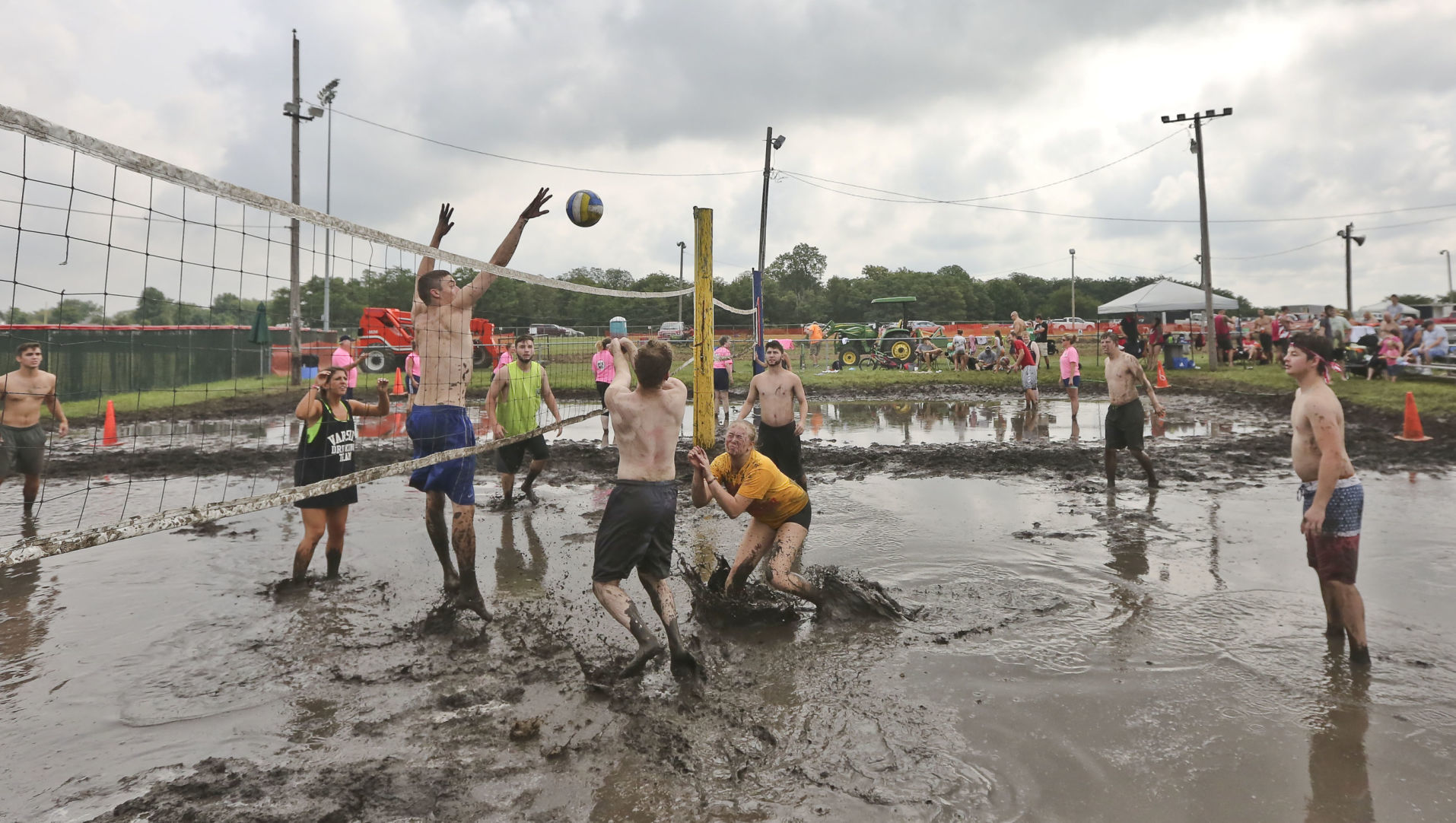 Mud Volleyball 38 08.18.18.JPG